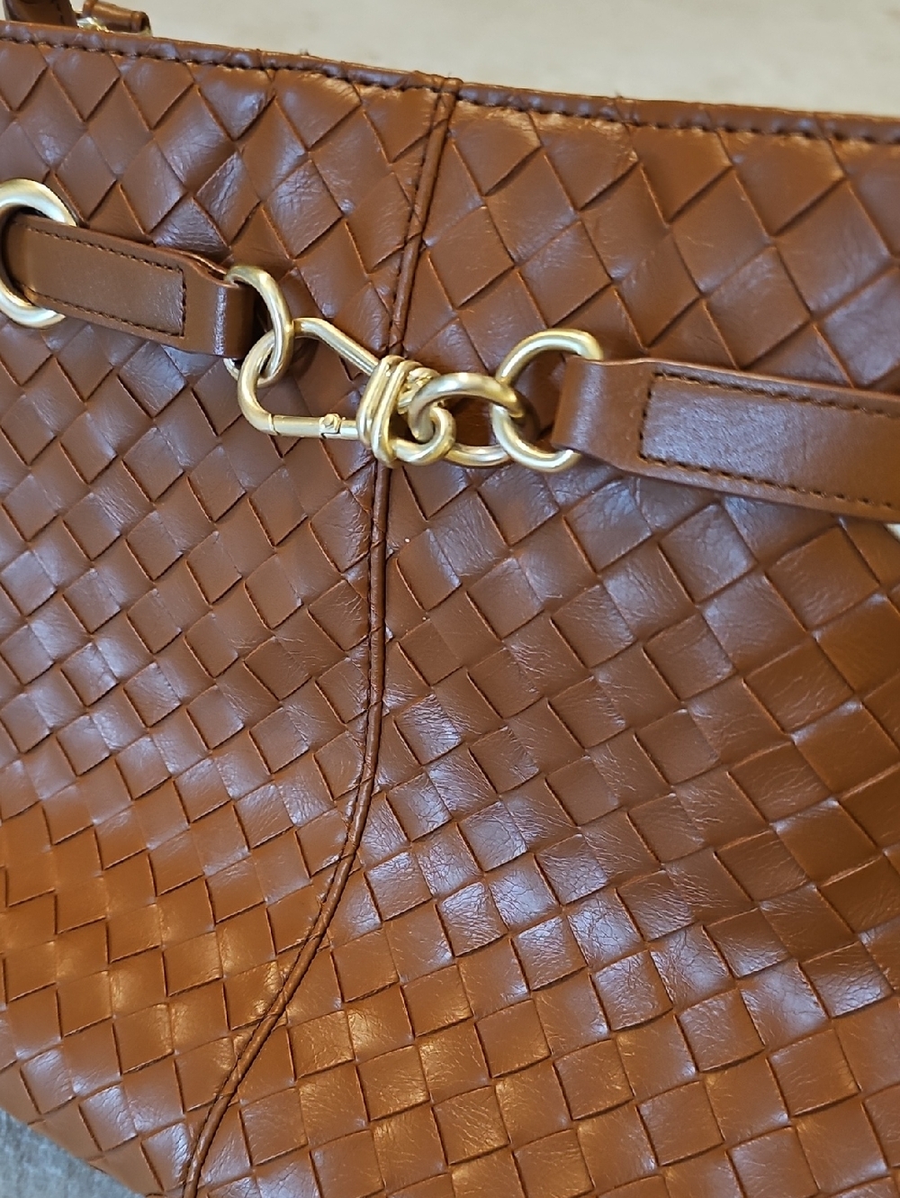 Time & Tru Handbag - Picture 5 of 9